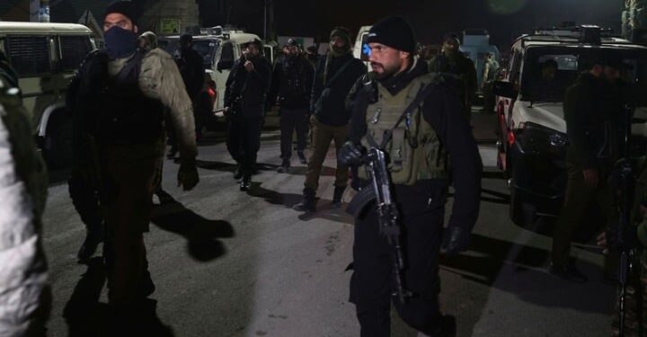 Explosieven eisen 9 levens in politiebureau na inbeslagname