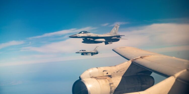 Israëlische en Griekse luchtmacht voltooien succesvolle lucht bijtankoefening