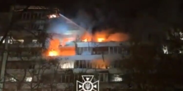 Rusland bombardeert Kiev na vooruitgang tussen Oekraïne en de VS: zes doden.