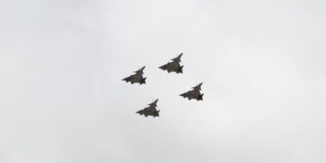 Zes minderjarigen omgekomen bij luchtaanvallen strijdkrachten op rebellen in Colombia