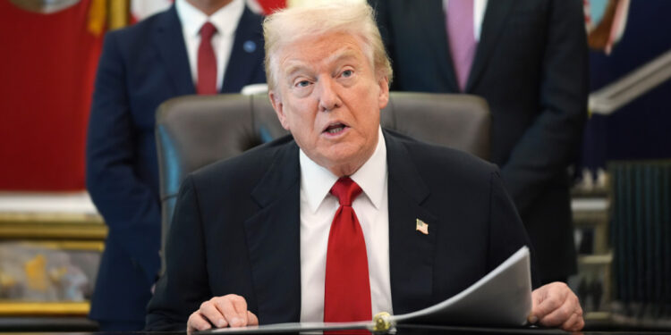 Trump beschuldigt burgemeester Khan van falend veiligheidsbeleid in Londen