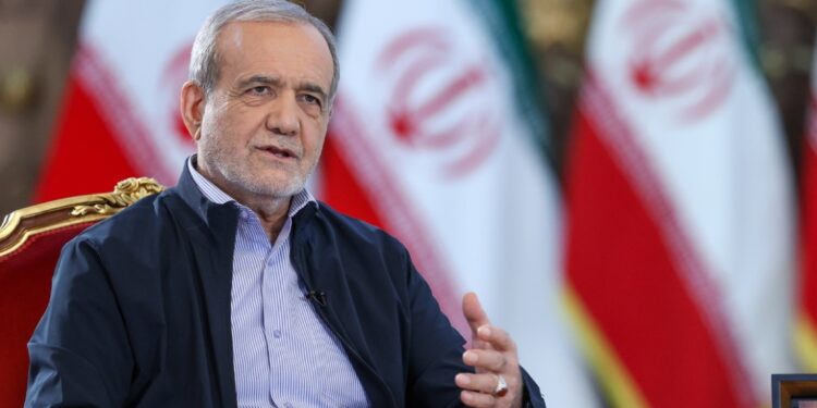 Iran houdt vast aan nucleaire en raketprogramma’s ondanks streven naar vrede