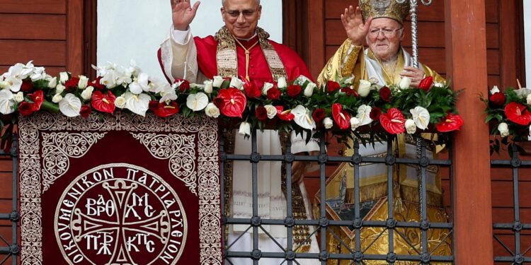 Zegeningen van eenheid en vrede buiten het patriarchale huis
