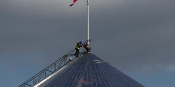 Aanklager eist arrestatie ex-minister Justitie voor misbruik en criminele organisatie