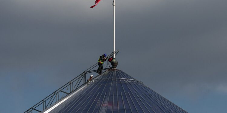 Aanklager eist arrestatie ex-minister Justitie voor misbruik en criminele organisatie