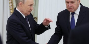 Poetins adviseur spreekt: Iemand luistert naar Witkovs instructies