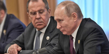 Poetin teleurgesteld in Lavrov na afgelaste ontmoeting met Trump