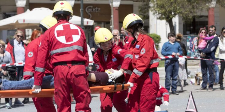 Rode Kruis schrapt 3.000 banen en bezuinigt vanwege donormoeheid