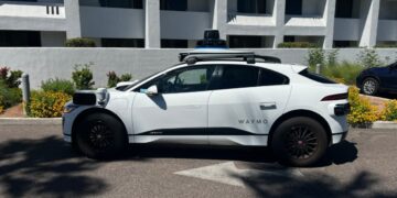 Robottaxi’s razen over snelwegen in San Francisco, Phoenix en Los Angeles