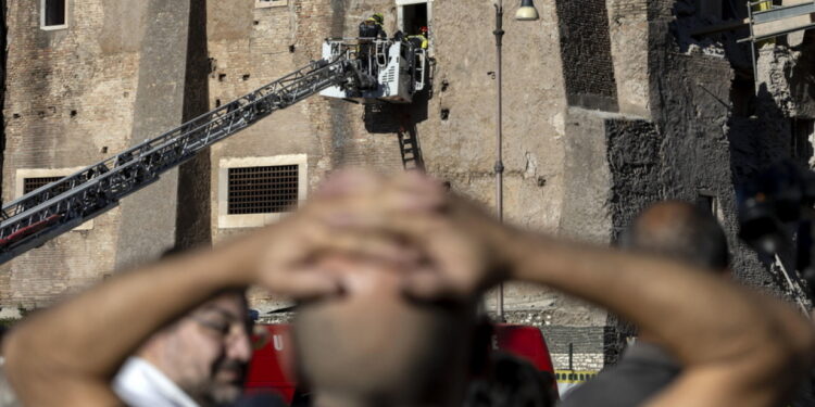 Onderzoek gestart naar dood Roemeense arbeider na instorting toren Rome