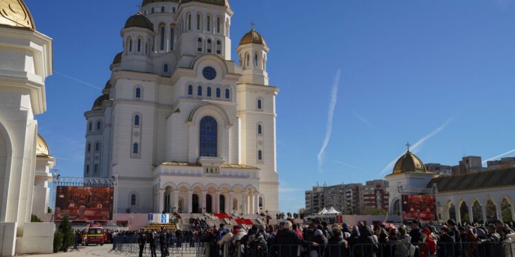 De nieuwe kathedraal van Roemenië: nationale identiteit of zachte macht?