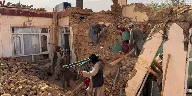 Dodelijke aardbeving in Afghanistan: 20 doden en honderden gewonden