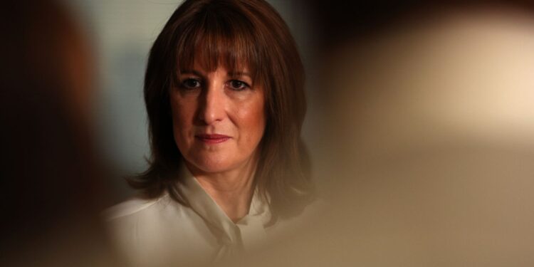 Belasting op inleg pensioen boven £2k verandert naar nationale verzekering