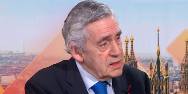 Gordon Brown vraagt om gokbelasting om twee-kind uitkering te financieren