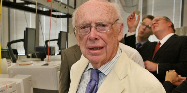 Pionier van DNA-onderzoek James Watson overleden na racistische opmerkingen