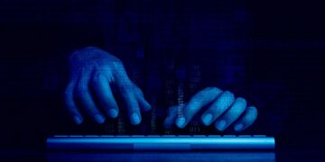 Opkomst van online extremisme: een moeilijke strijd.