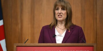 Chancellor Rachel Reeves sluit niet uit dat belastingverhogingen worden doorgevoerd
