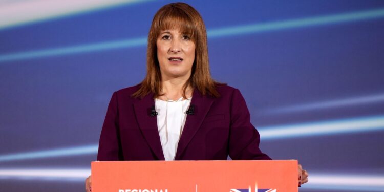 Vragen rondom vergunning van Rachel Reeves roepen dieperliggende kwesties op.