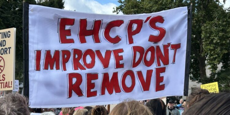 Risico op financiële crisis door stijgende kosten voor speciale behoeften.