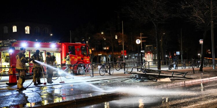 Busbotser: autoriteiten noemen crash tegen bushalte een ongeval