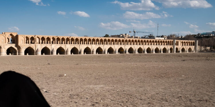 Evacuatie Teheran dreigt zonder regenval – Waarschuwing Masoud Pezeskian