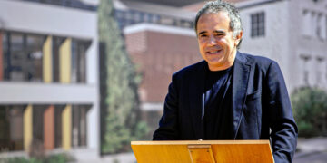 Μυστακίδης υποβάθμιση στην ΕΕΑ για μεταβίβαση μετοχών ΚΑΕ