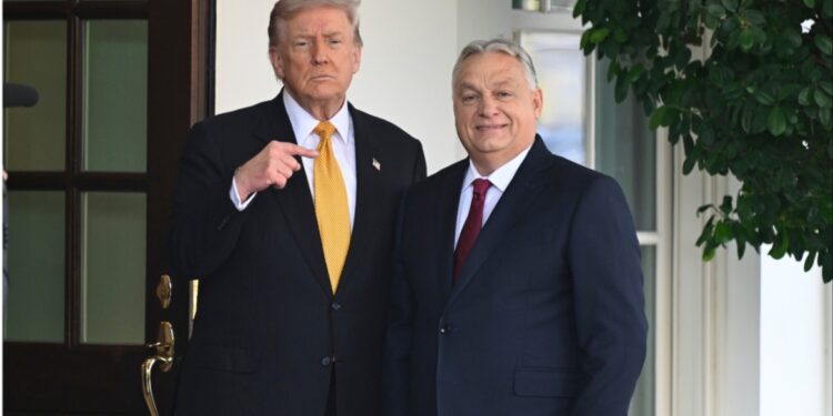 Hongarije vrijgesteld van Amerikaanse sancties tegen Russische olie voor een jaar