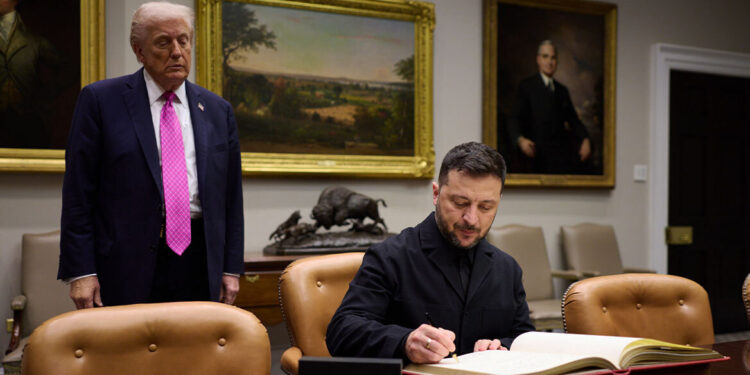 Trump’s plan voor vrede in Oekraïne: concessies en legervermindering