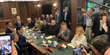 Vredesbesprekingen tussen Kiev en VS in warme sfeer gestart