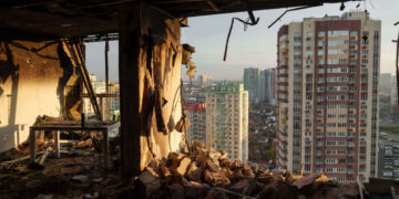 Russische aanval met drones en raketten eist vier doden in Kiev