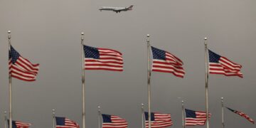 Bommelding op United Airlines-vliegtuig veroorzaakt alarm op Ronald Reagan Airport