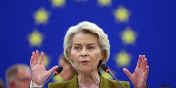 Nieuwe inlichtingendienst onder leiding Ursula von der Leyen in Europa