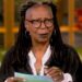 Spanning bij The View: Whoopi Goldberg verscheurt memo over Trump-commentaar