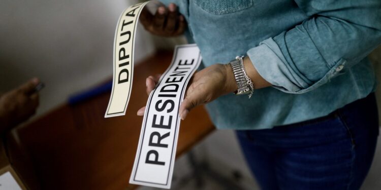 Communistische missie: terug naar Pinochet’s presidentschap