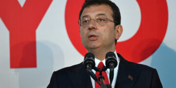 Franse kritiek op vervolging Imamoglu schaadt democratie