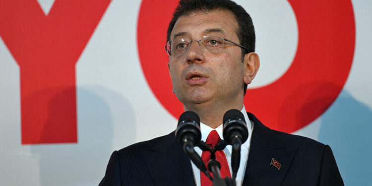 Franse kritiek op vervolging Imamoglu schaadt democratie