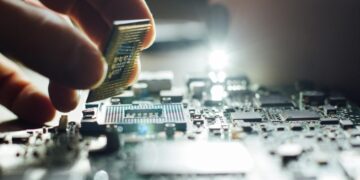 Krachtige fotonische AI-processor: de Griekse handtekening