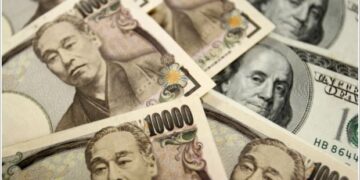 Yen krabbelt weer op