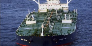 Iraanse autoriteiten nemen olietanker in Golf van Oman in beslag