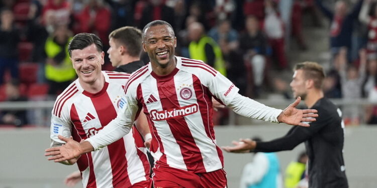 Olympiakos kroont zich tot winterkampioen met magische El Kaddouri