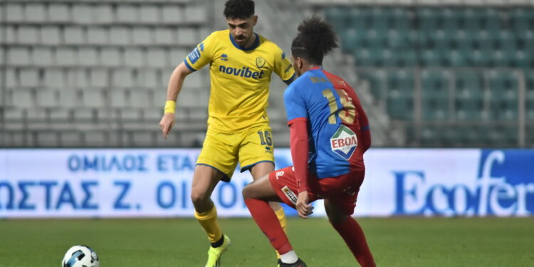 Live voetbalduel in Magnesia eindigt in 0-0 tussen Volos en Panaitolikos