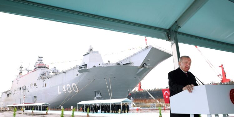 Vliegdekschip van Turkije overtreft Groot-Brittannië en Frankrijk met 300 meter