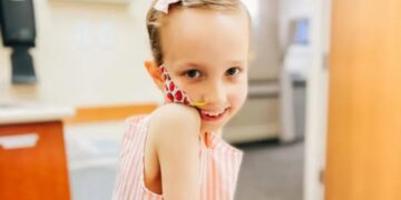 Kleine influencer Bree Bird: een inspirerend leven en een dappere strijd.