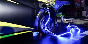 Revolutionaire motor vermindert gewicht elektrische auto’s met honderden kilo’s