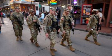 Rechtbank blokkeert Trump’s inzet Nationale Garde in Chicago