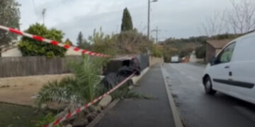 Tragisch ongeval: auto belandt in zwembad, drie jongeren verdronken