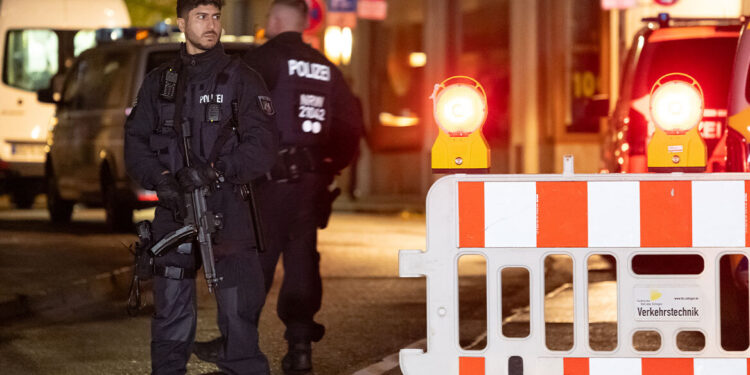 Voorbereiding aanval kerstmarkt: Vijf gearresteerd in Duitsland