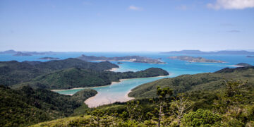 Toeristeneiland Great Barrier Reef verkocht voor recordbedrag
