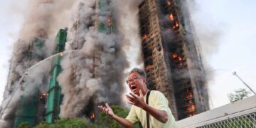 Dodental stijgt boven 150 bij branden in Hong Kong’s wolkenkrabbers