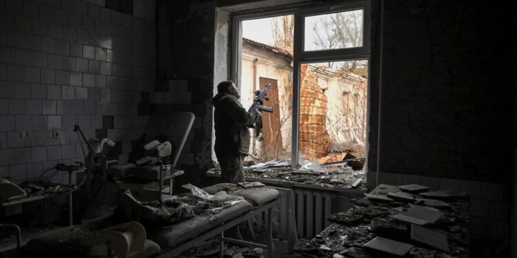 Drie doden door Oekraïense bombardementen op Russisch ziekenhuis in Kherson